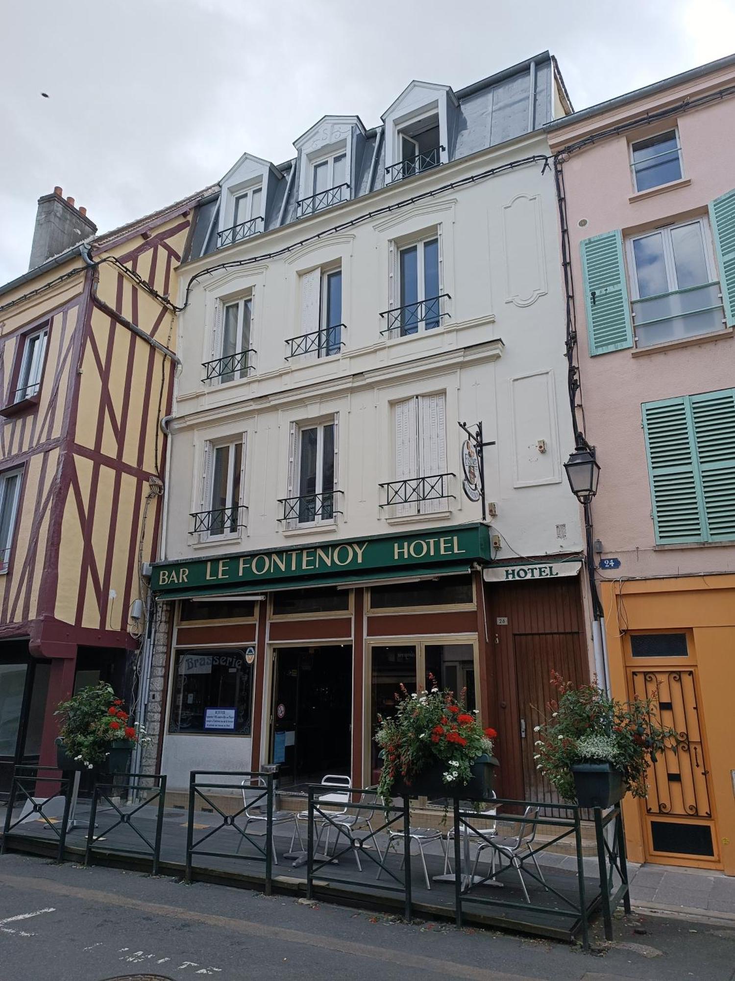 Hotel Le Fontenoy Провен Екстериор снимка